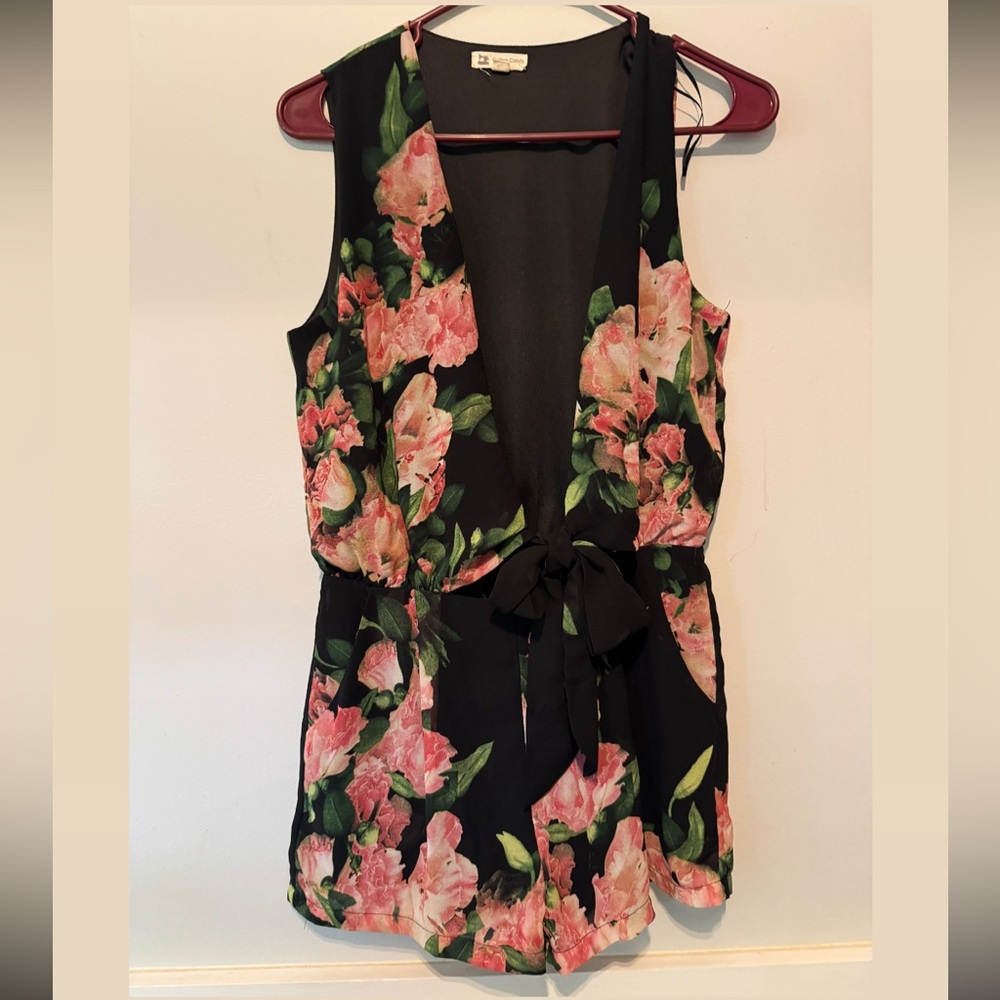 Floral Sleeveless Romper with Tie Waist